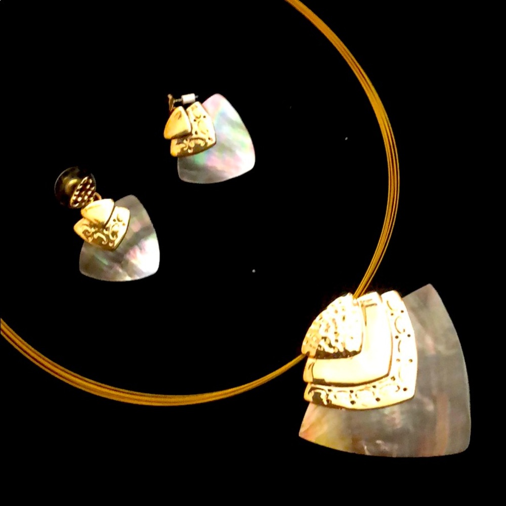 Costume jewelry made with abalone shell